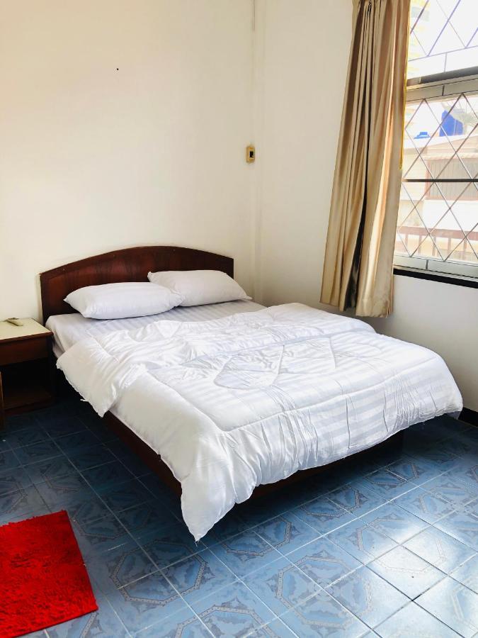 Pawan Inn Pattaya Bagian luar foto